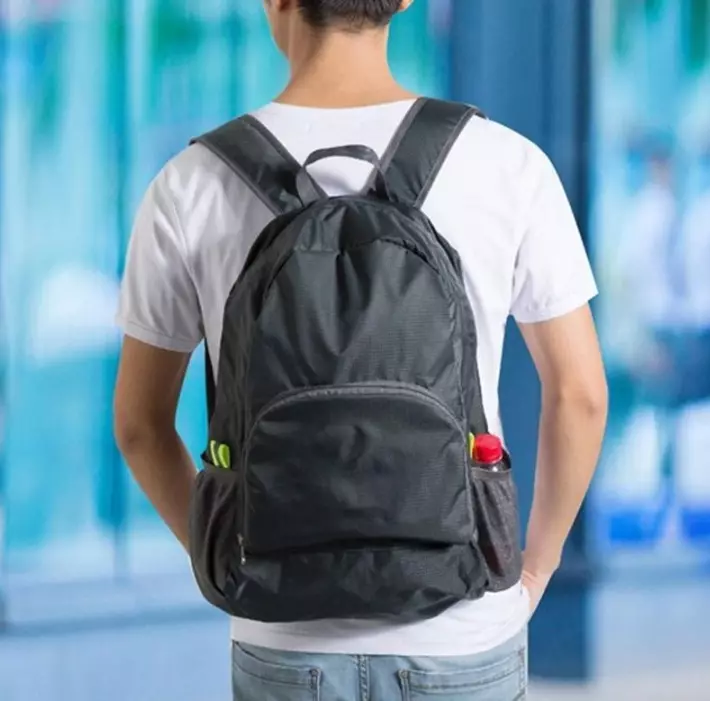Ryggsäckar för betyg 6: Skolmodeller för tjejer och pojkar, granskning av moderna vackra ryggsäckar för tonåringar till skolan 15382_14