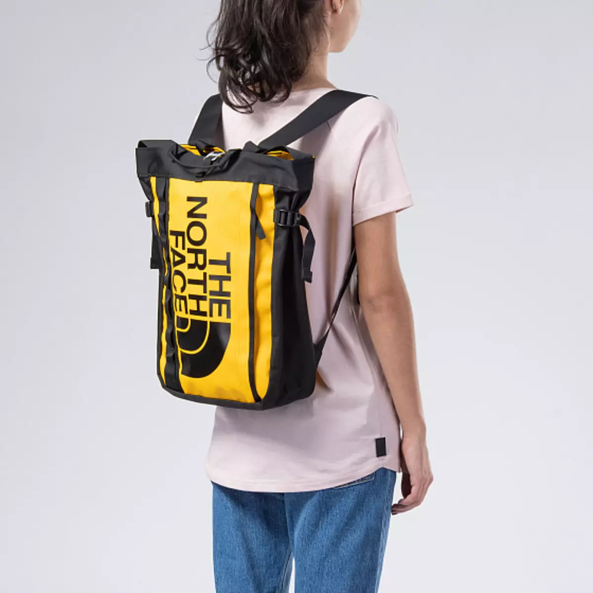 Backpacks Ang North Face: Backpacks-bags at urban backpacks, dilaw at itim na mga modelo, berde at asul, pula at iba pa 15407_14