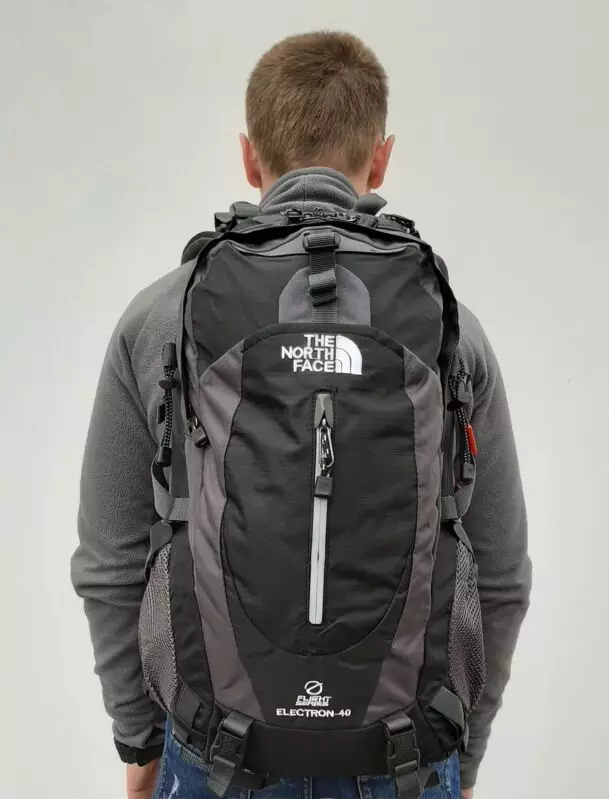 Backpacks Ang North Face: Backpacks-bags at urban backpacks, dilaw at itim na mga modelo, berde at asul, pula at iba pa 15407_40