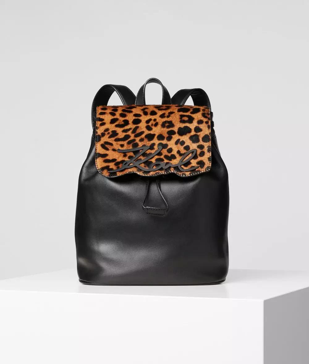 Karl Lagerfeld背包：女性的黑色和其他型號。如何區分虛假？ 15419_5