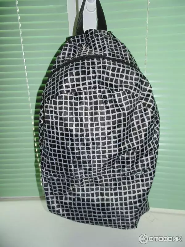 I-Ikea Backpacks: Amagqabantshintshi ngesutikheyisi ye-backpack emnyama e-Backpack enamavili kunye nezinye iimodeli, indlela yokukhathalela 15421_3