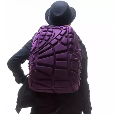 Backpacks Madpax: Spike, Ireng karo umplite lan spines, kulit lan alus, uga model backpacks, ukuran kaya ngumbah 15434_7