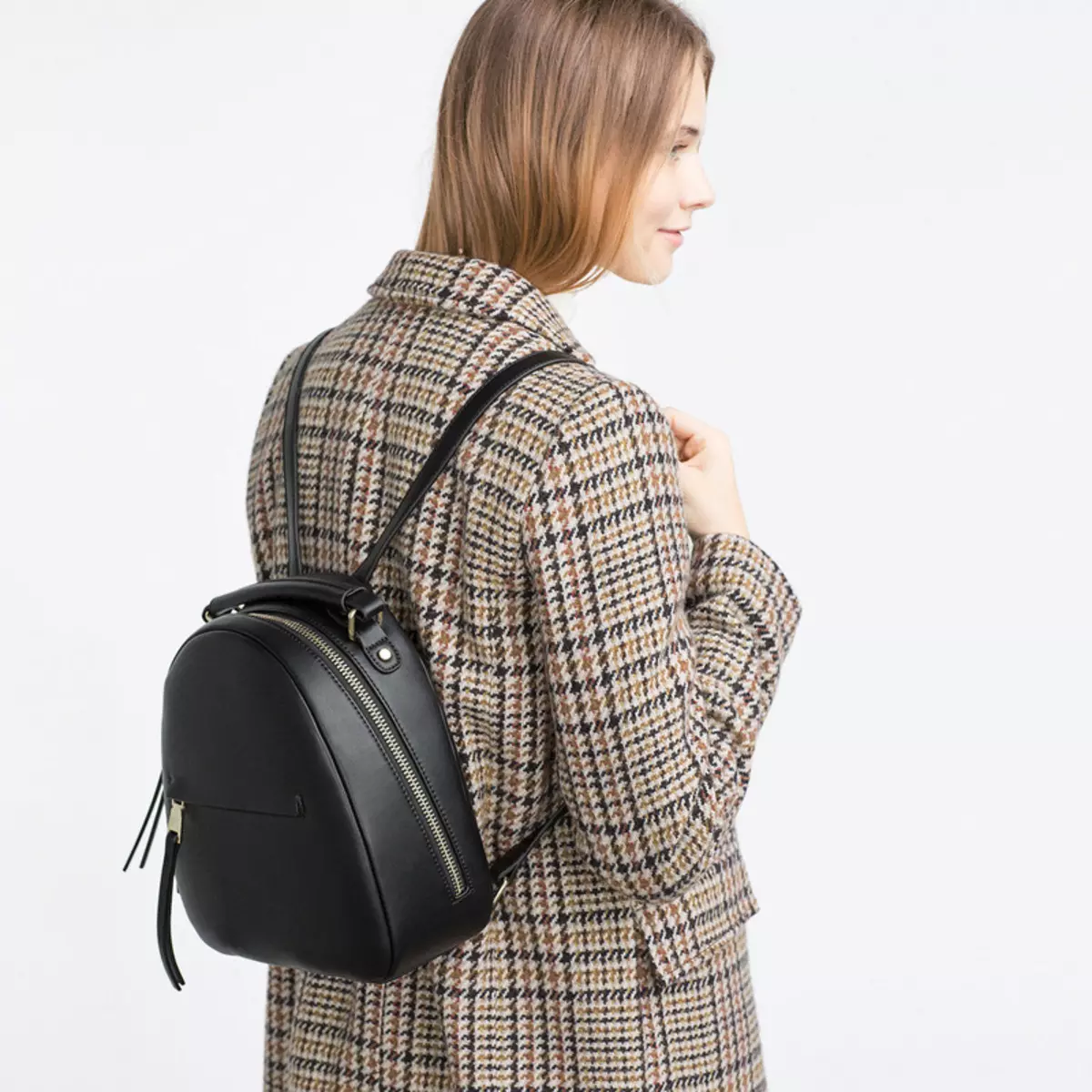 ZARA Backpacks: سیاہ خاتون، بچوں کے لئے بچوں، سرمئی اور سرخ، ساتھ ساتھ کمپنی سے بیگ بیگ بیگ کے دیگر ماڈل. پہننے کے لئے کیا سب سے بہتر ہے؟ 15437_47