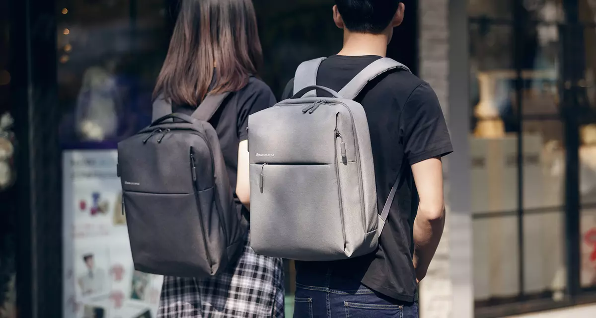 Xiaomi Backpack: Pilihan untuk komputer riba, ransel wanita, kulit, model bandar kuning dan warna lain, pilihan dengan mengecas dan skrin 15447_9