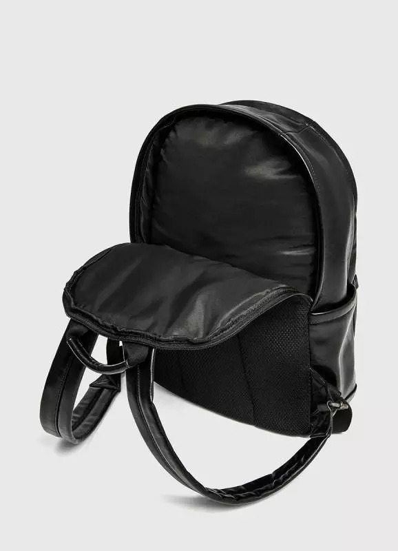 O'STIN Backpacks: Kulit Wanita, Hitam dan Kelabu, Tekstil dan Model Lain. Apa yang hendak dipakai? 15470_22