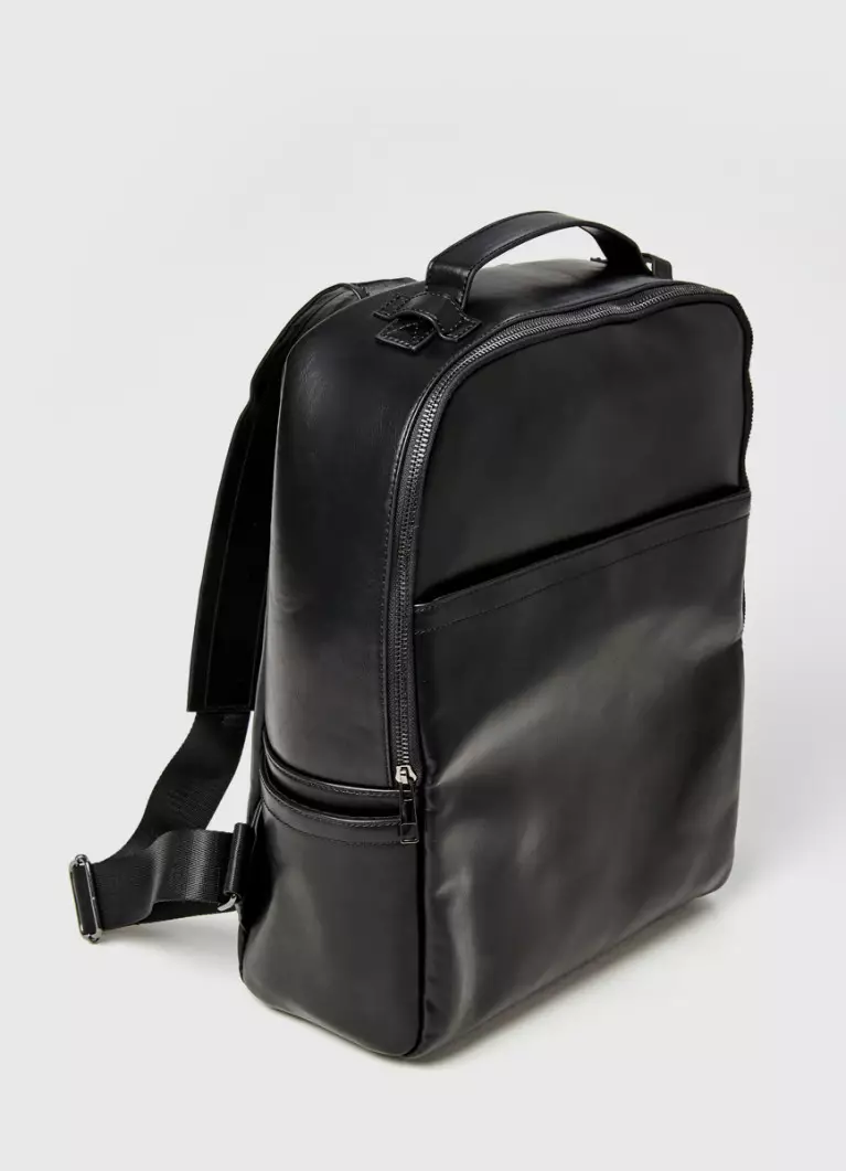 O'stin Backpacks：女性の革、黒と灰色、繊維などのモデル。なにを着ればいい？ 15470_23