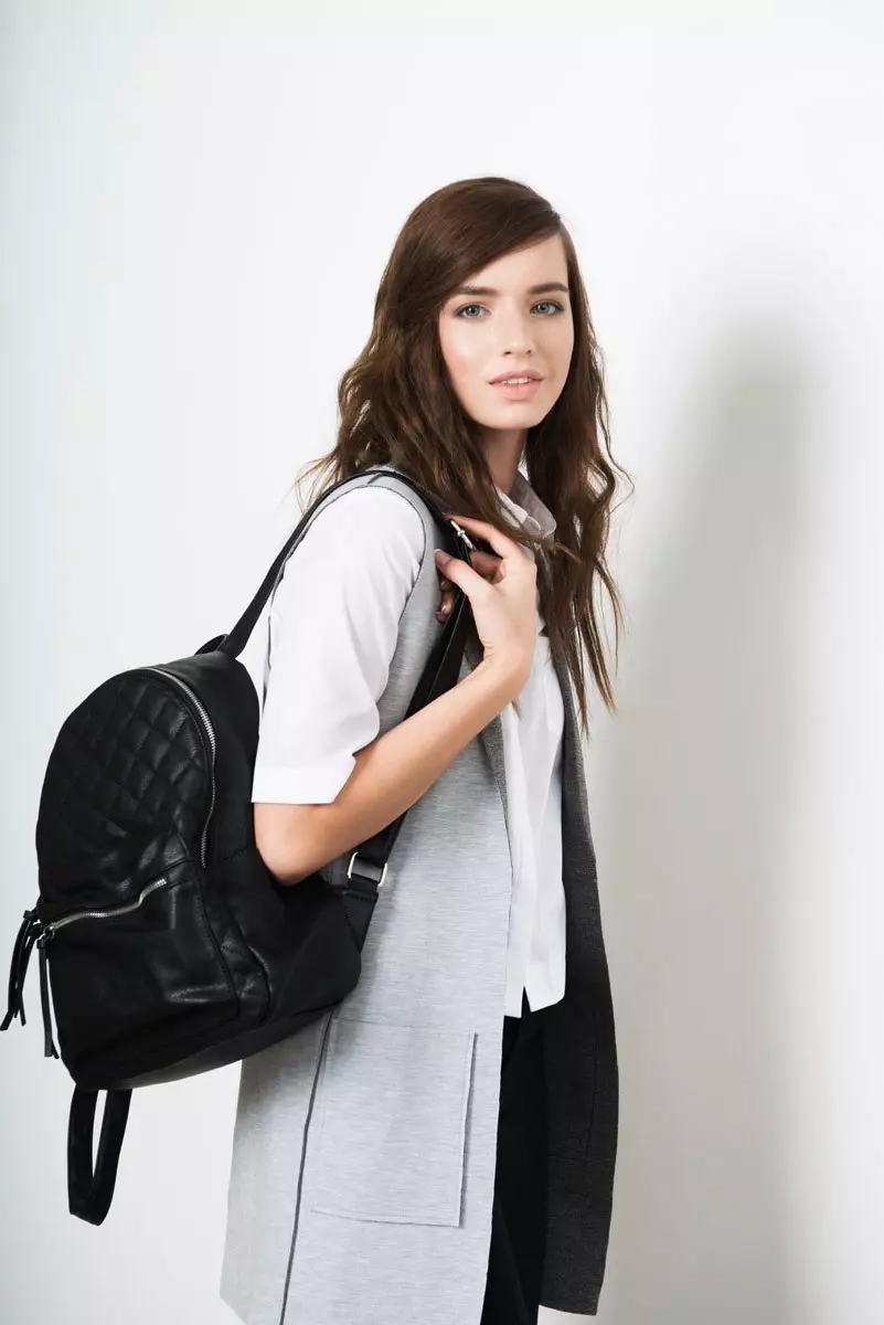 Рюкзаки O'Stin: жіночі шкіряні, чорні і сірі, текстильні і інші моделі. З чим носити? 15470_31