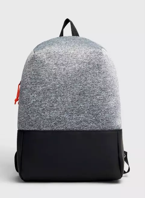 O'STIN Backpacks: Kulit Wanita, Hitam dan Kelabu, Tekstil dan Model Lain. Apa yang hendak dipakai? 15470_7