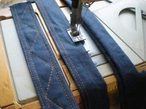 Rygsæk fra jeans med dine egne hænder (79 billeder): mønstre og master klasse, hvordan man syder dine egne hænder 15576_50