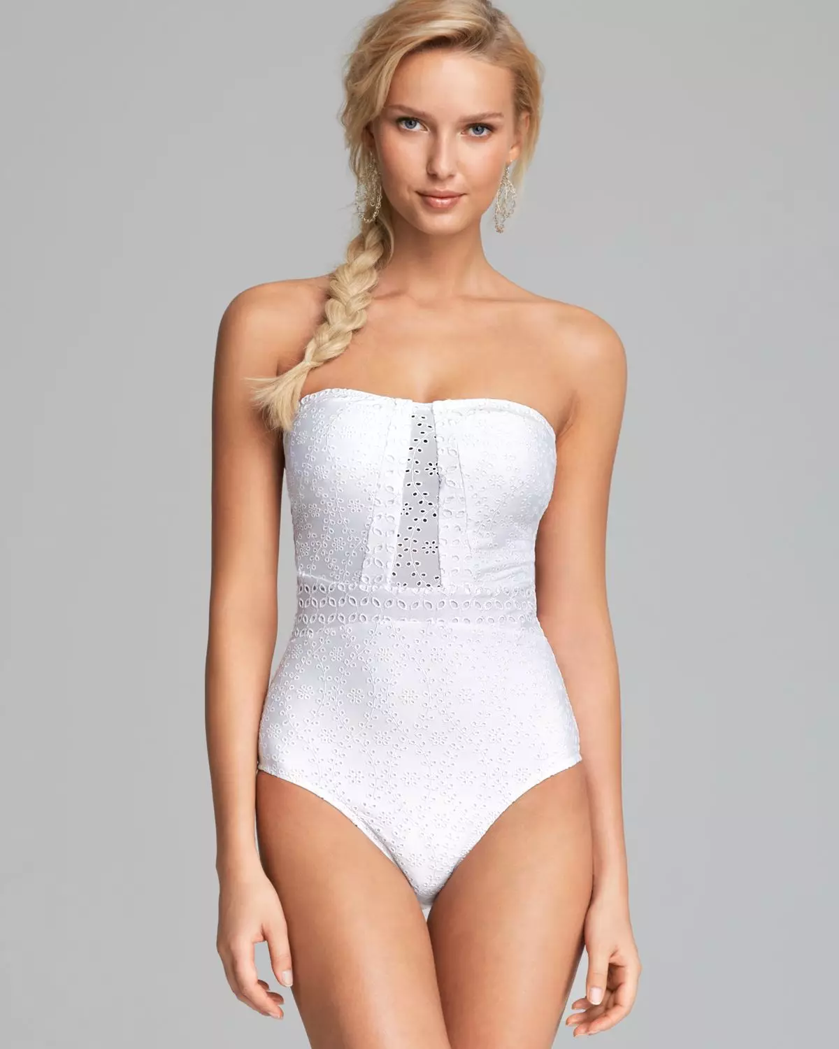 White kupaći kostim (73 fotografije): prekrasne ženske modele, jar-bijeli kupaći kostim, modeli dot polka 1557_8