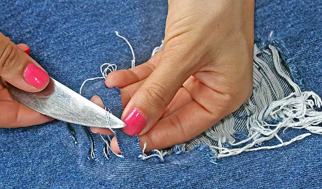 Come decorare jeans con le proprie mani a casa (105 foto): pizzo, perline, strass 15580_89