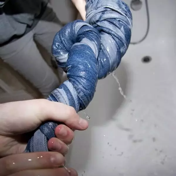 Cómo decorar los jeans con sus propias manos en casa (105 fotos): encaje, cuentas, pedrería 15580_92