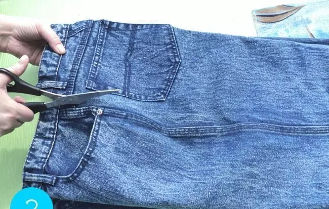 Maitiro ekutambanudza jeans kumba (48 photos): Maitiro Ekuwedzera Jeans mubhandi, muLyashki, pamativi, muchiuno uye kuwedzera saizi 15583_35