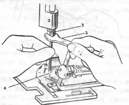 Overlock 51nd klasse: instruksjon om tanking trådene med egne hender. Hvordan endre nålen i Overlock? 15632_30