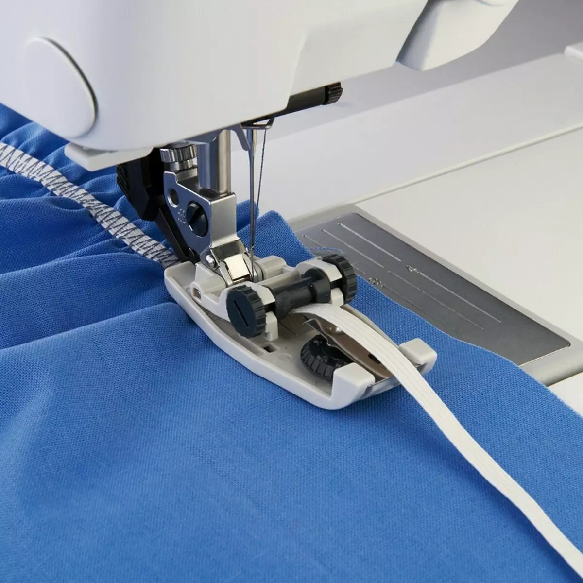 Comfort Sewing Machines: Umarnin don amfani, model 80 da 200a, 16 da kuma 30, 2, da kuma 100a, 20 da 535 15641_9
