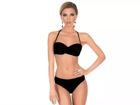Swimsuit Black (80 fotos): Fusión e modelos separados, cores opcionais, traxe de baño pechado, tendencias de moda 2021 1567_69