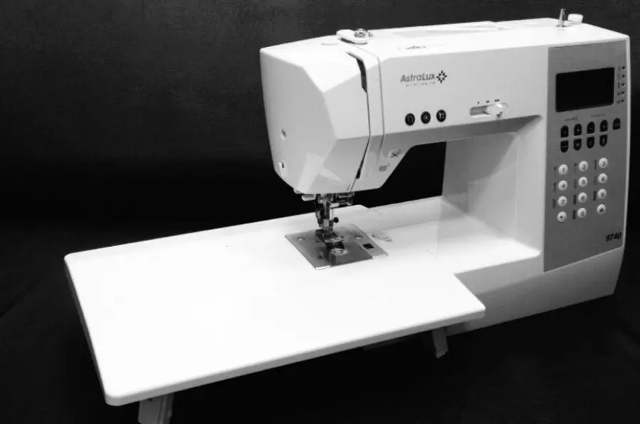 máquinas de coser: AstraLux modelo con un filamentaker, automóviles 150, línea roja Victoria y otros. instrucciones de revisión y opinión 15681_7