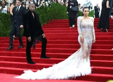 Френк чипка вечер фустан Ким Kardashian