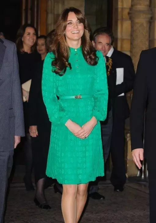 Kate Middleton in einem bescheidenen Smaragdkleid