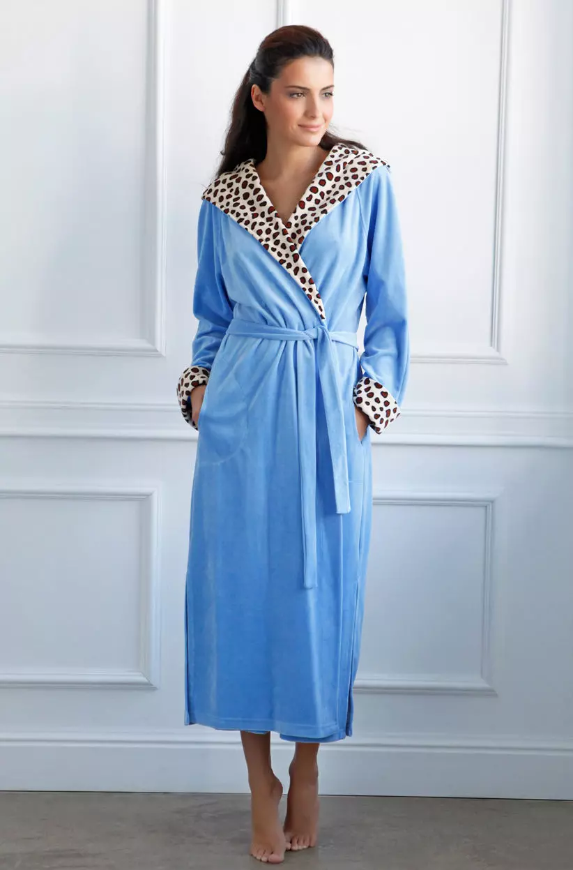 Baika Bathrobe (36 Ritratti): Mudelli għal nanniet u daqsijiet kbar, kif ukoll għażliet tan-nisa b'riħa u fuq buttuni tal-laħam 1582_23