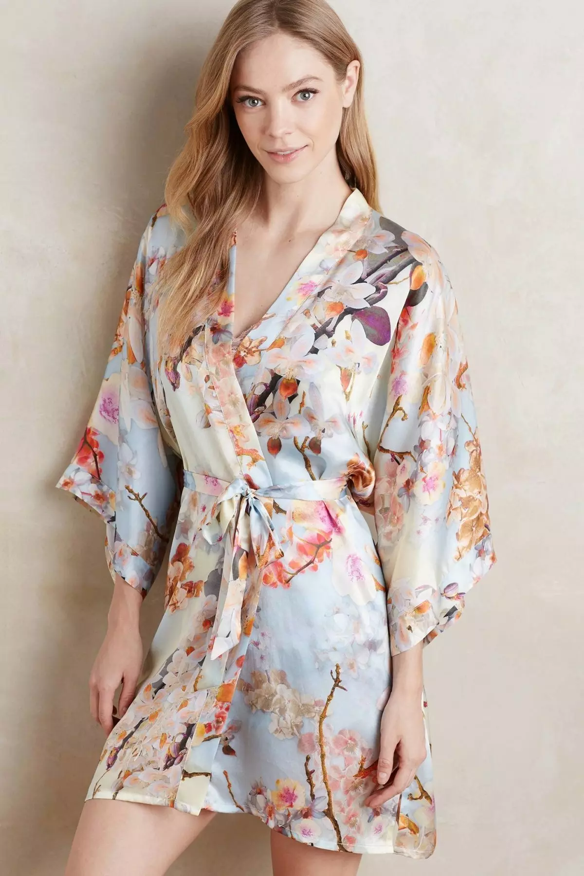 Kimono Bathrobe 59写真：着物のスタイル、日本語、レースの美しい女性の化粧服 1595_4