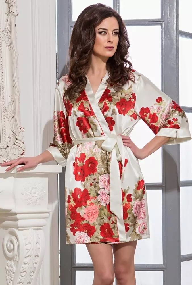 Kimono Bathrobe 59 bildoj: Beautiful Women's DressingS en kimono stilo, japana, punta 1595_55