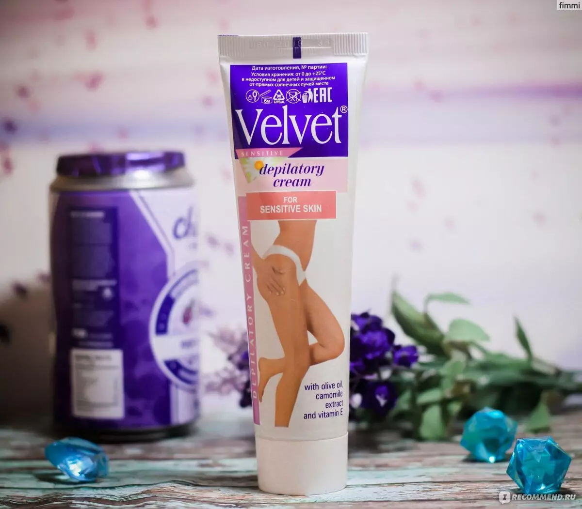 Velvet Cream For Depolation: Rêbername ji bo Bikaranînê, hûn hewce ne ku hûn çiqas bihêlin, roja qedandinê, hilberîna hilberê û nirxandinan 15988_5
