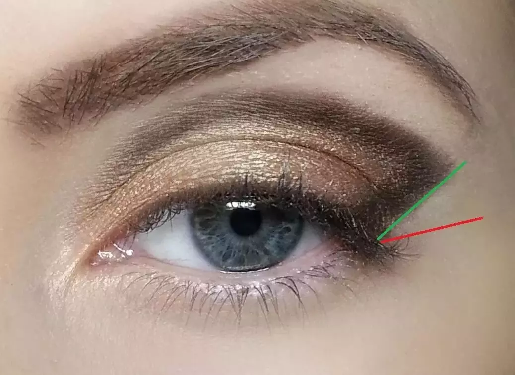 Oriental Makeup (70 Mifananidzo): yeBrown, Green uye yebhuruu maziso. Maitiro ekudana nei nhanho kuti uite makeruviri vakadzi? Mienzaniso yakanaka 16016_62