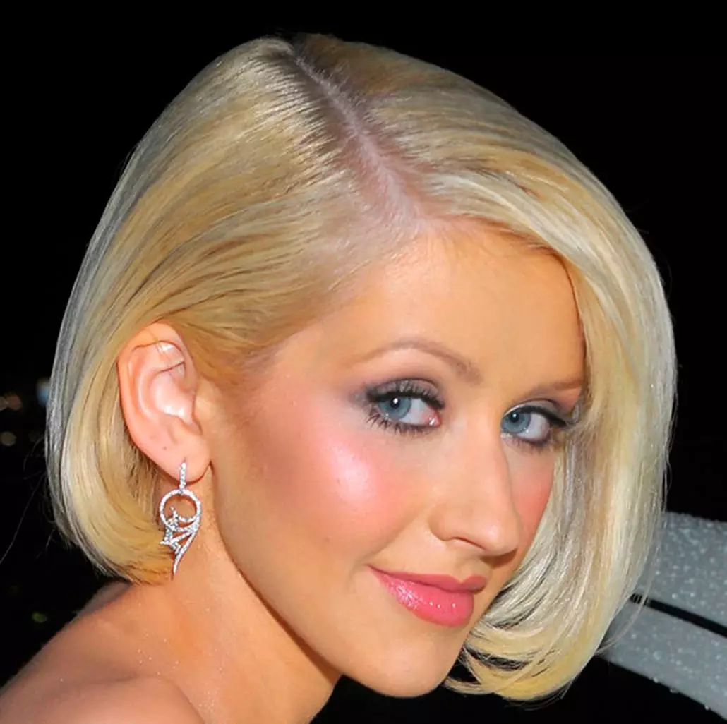 Haircut Makeup (36 wêne): Vebijarkên xweşik ên ji bo blondes û brunettes, hilbijartina paleta rengîn ji bo makeup 16056_13