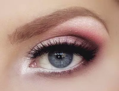 Summer Makeup: Light Eyes Makeup for Summer, Options in Heat and Other Ideas 16075_46
