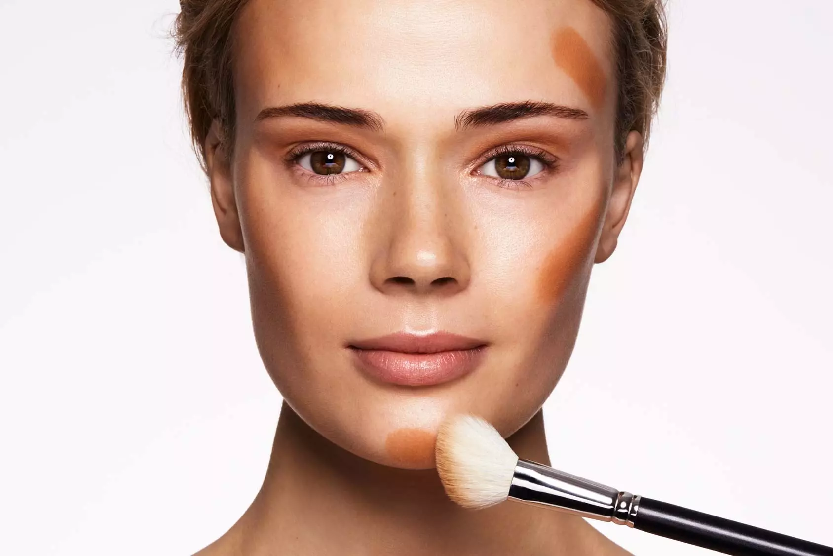 Onscherpeffect in make-up: wat is het in cosmetica? Tonale room met onscherpteffect. Hoe de crème te gebruiken? 16077_21