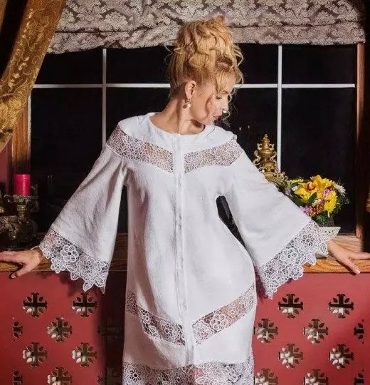 Lace Robe 52 na foto ụmụ nwanyị mara mma nwere akwa akwa, satin, kechie 1607_30