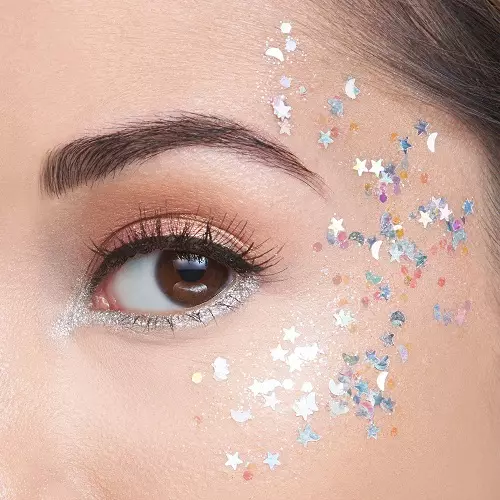 Makeup dengan Sequins: Makeup Brilliant dengan Glitter untuk Mata dan Shadows, Sparkles di muka. Mengapa anda memerlukan perhiasan? Kecemerlangan kecil dan pilihan lain yang lain 16080_5