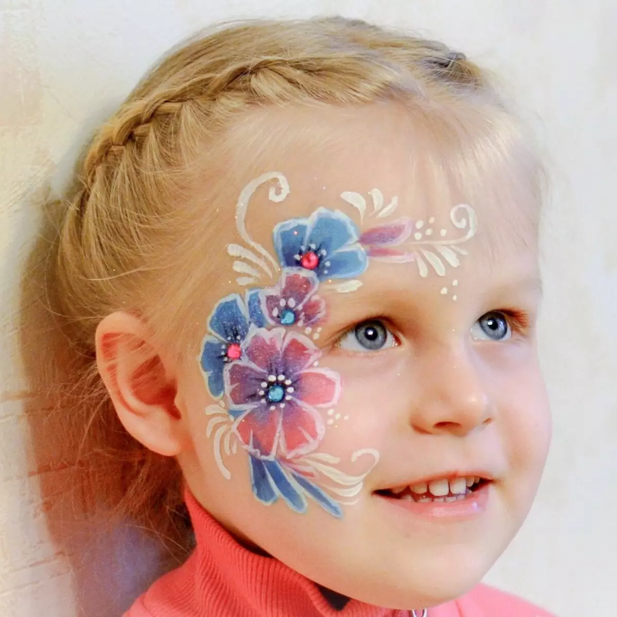 Makeup za djevojčice (76 fotografija): Dječja lagana lijepa šminka kozmetika za djecu, ideje za djevojčice Photo Shoot 8-9 godina, šminka za Božić i druge opcije 16097_60