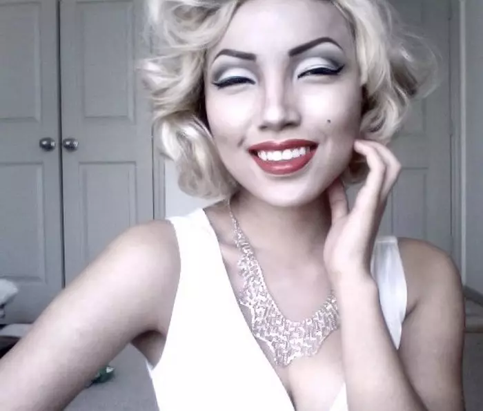 Makeup Marilyn Monroe (43 foto): Grim dhe buzët e syrit me faza, sekretet e artistëve të kozmetikës. Kozmetikë kozmetikë përmban monroe 16099_15