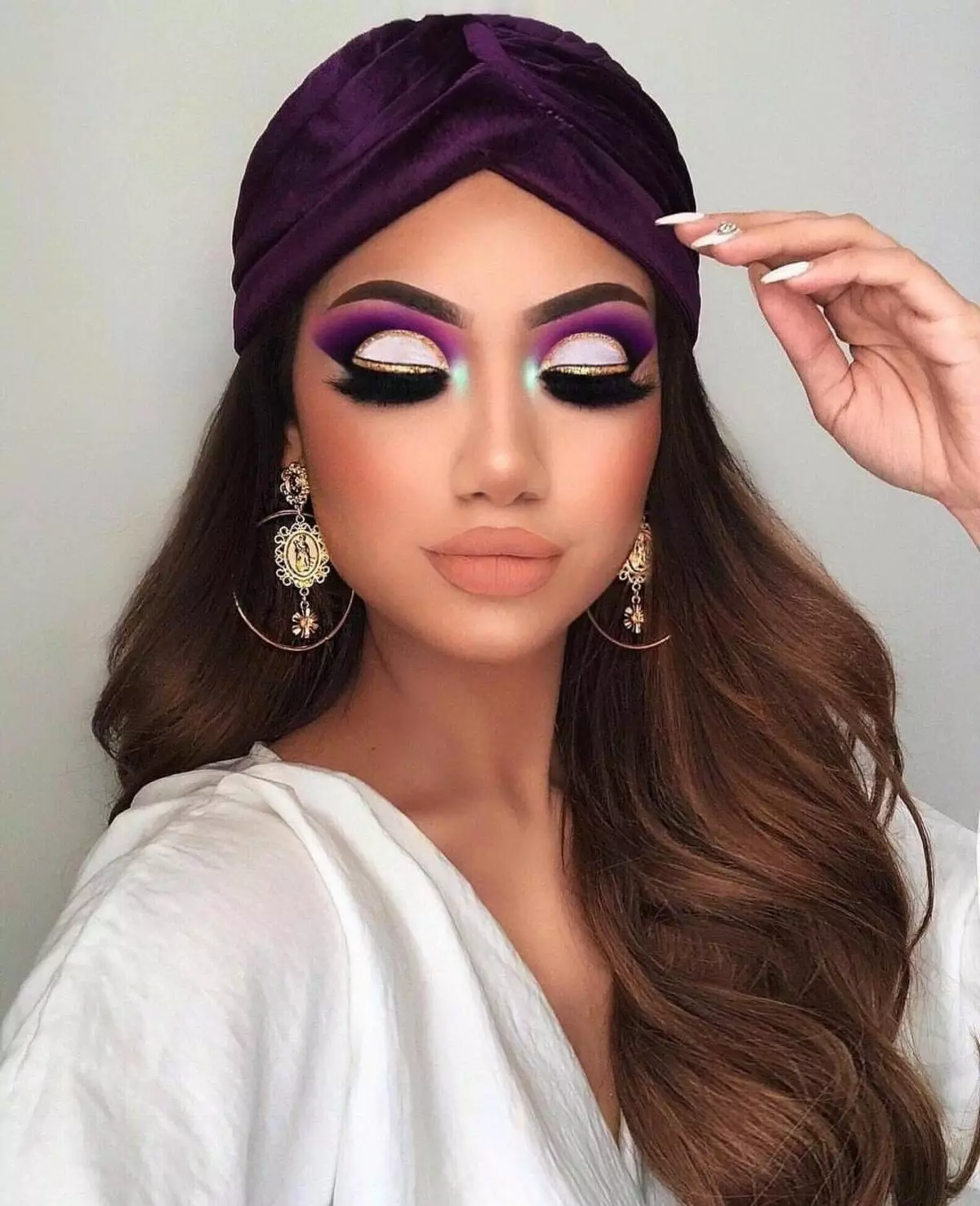 阿拉伯化妝（29張照片）：女性的karich和綠眼選擇，逐步蒸汽簡單美麗的妝容 16100_9