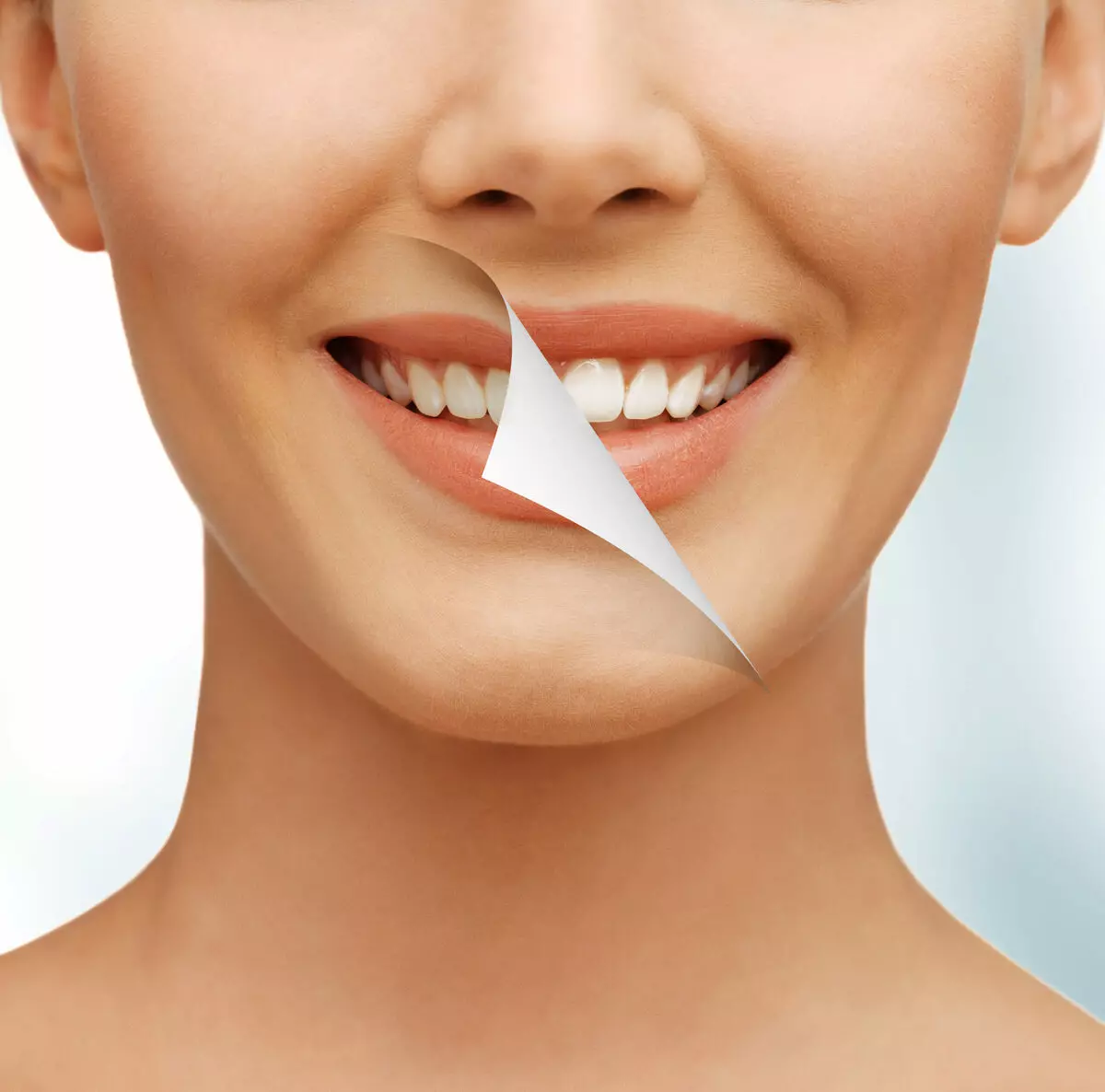 Balināšanas sloksnes zobiem: labākās balināšanas plāksnes. Kā izmantot? Kaitīga vai palīdzība? Reitings un kā izmantot atsauksmes 16130_5