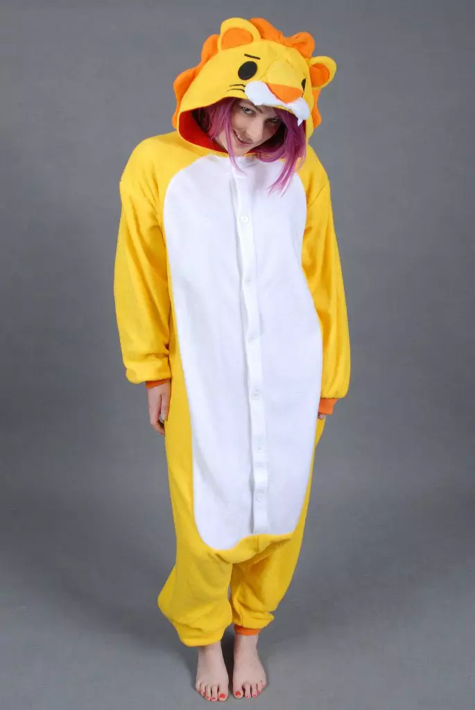 Pajamas Kigurumi (91 사진) : 동물, 유니콘, Jumpsuit-Pajamas Panda, Picaching의 형태로 너구리의 형태로 잠옷이라고 불리는 것 1614_6