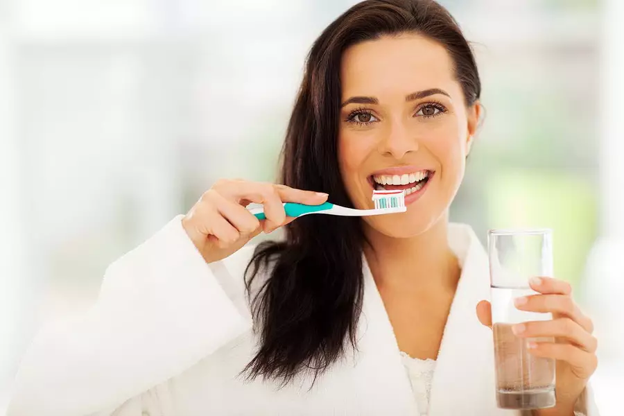 Bělení zubní pasty: Hodnocení Nejlepší pasty pro bělení zubů, Efektivní japonské a jiné pasty, Professional, Recenze 16168_46