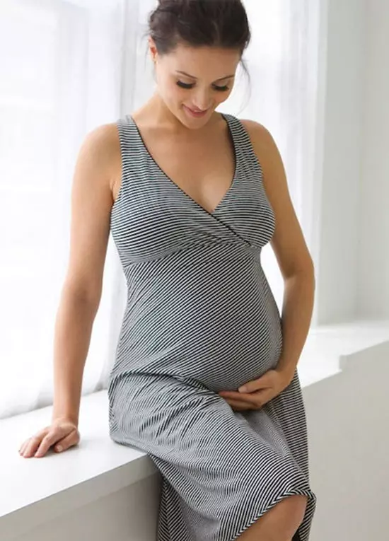 Pijamas para madres embarazadas y de enfermería (55 fotos) 1616_16