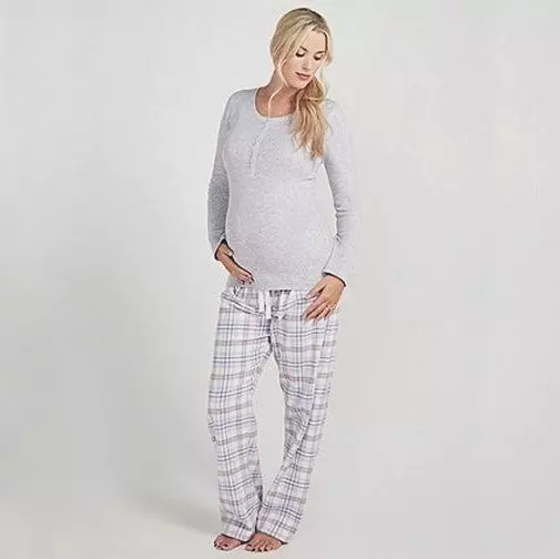 Pijamas para madres embarazadas y de enfermería (55 fotos) 1616_27
