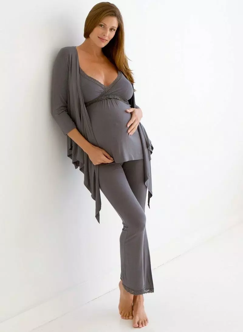 Pijamas para madres embarazadas y de enfermería (55 fotos) 1616_32
