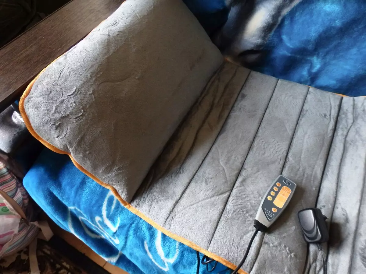 Massering matrasse: matte met control panel en verhit funksie, elektriese matrasse massage vir die huis met rollers en vibrasie, kliënt resensies 16326_67