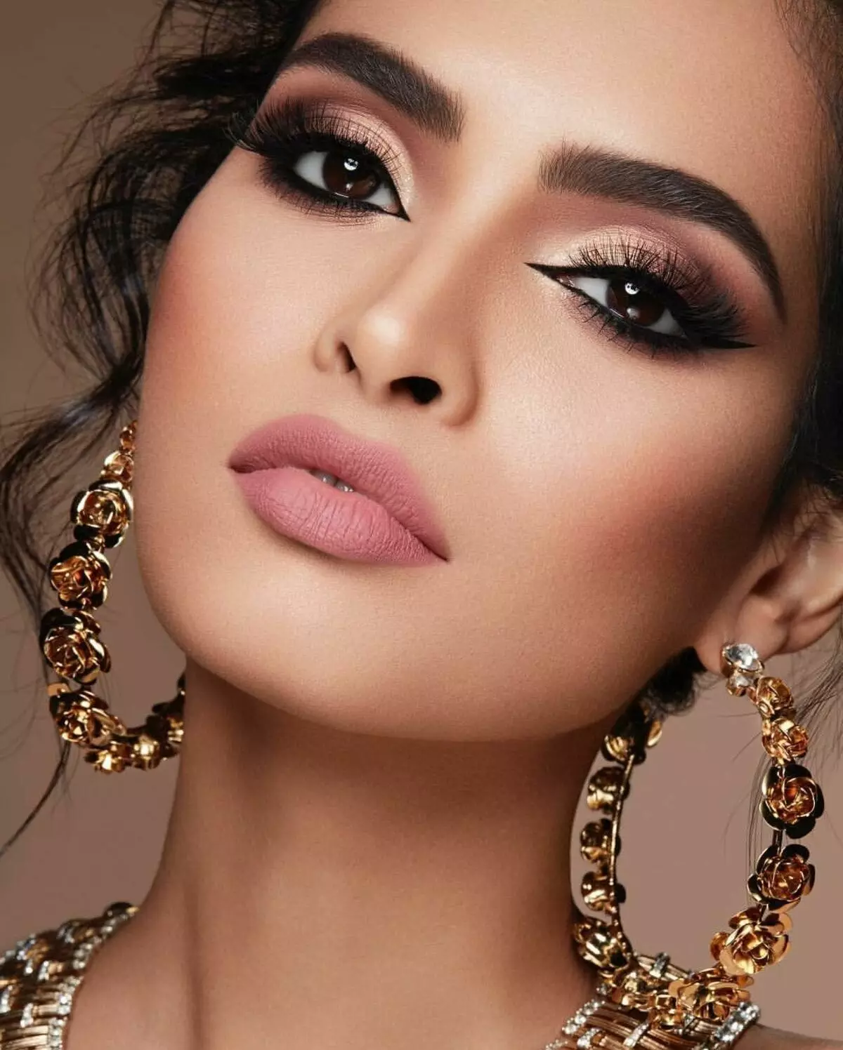 Картинки красивые популярные модные. Арабский Смоки айс. Вечерний макияж. Красивый макияж. Шикарный макияж.