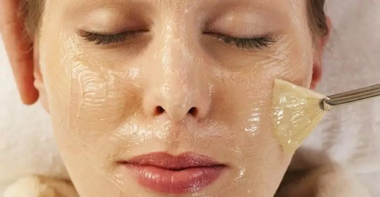 What is the difference in peeling from scrub? What is the difference and what is better, the difference between the procedures for the face from each other 16410_6