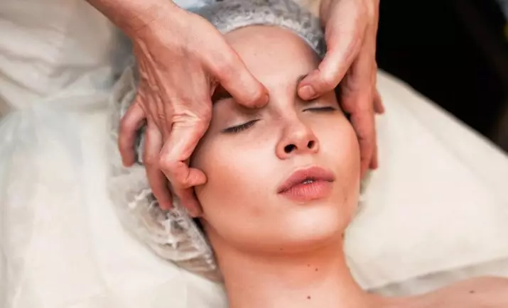 Lympagatívna tvárová masáž (36 fotiek): lymfatická manuálna možnosť z edému pod očami doma, recenzie 16428_7