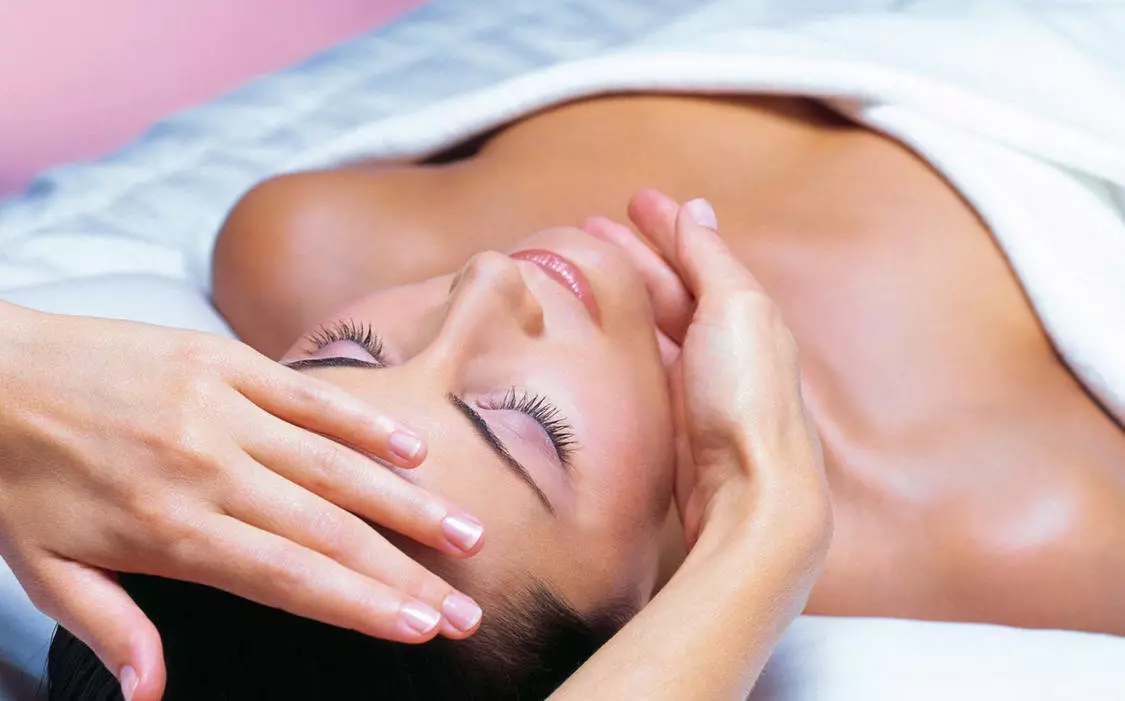 Міофасциальний масаж обличчя: що це таке, скільки процедур потрібно зробити, відгуки клієнтів 16434_5