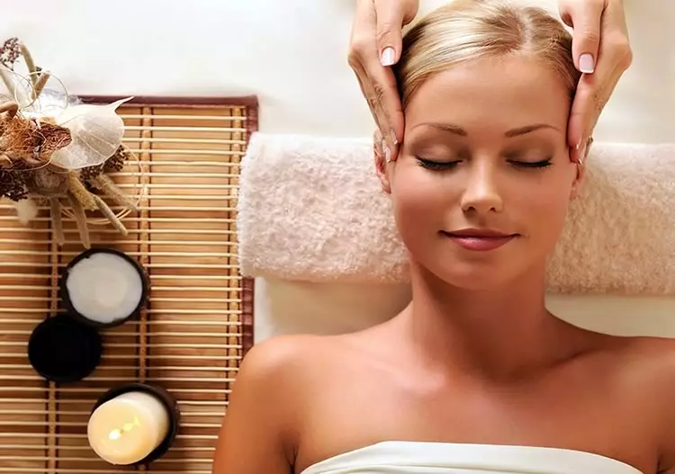 Massage mặt mỹ phẩm: Khóa học cho cổ và khu tiết kiệm, chọn mỹ phẩm 16440_12