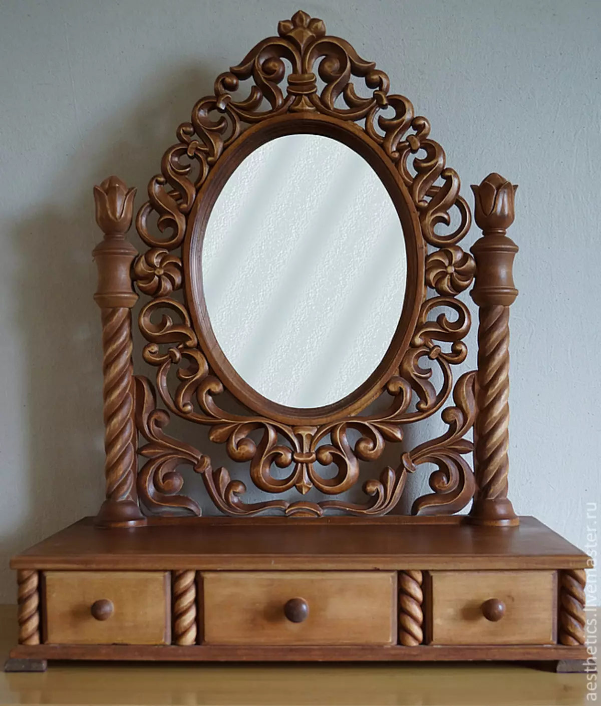 Mirrors with carved frames: Wooden frames from linden and plywood, other wood frames with thread 16524_30