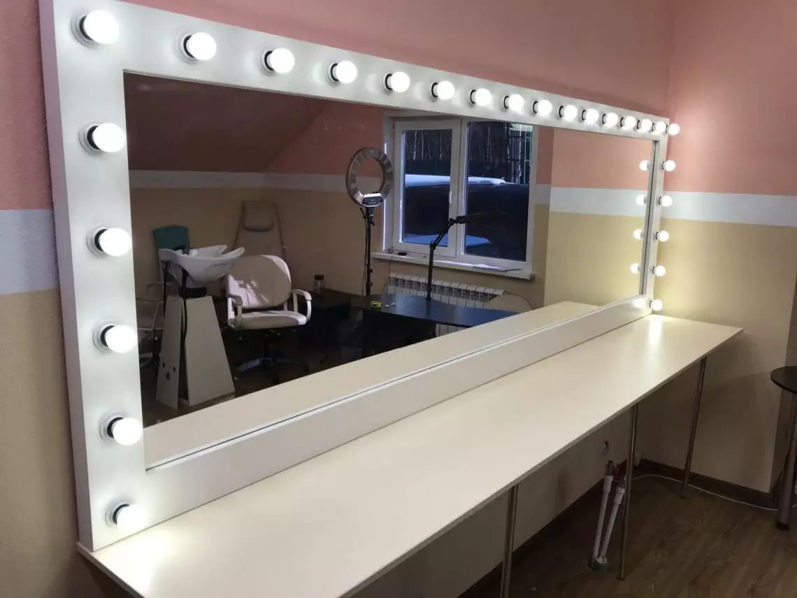 Make-up zrcadlo: Zrcadla make-up umělce s žárovky v plném růstu, na kolech a na stojanu, z dřeva a police, velikosti 16525_47